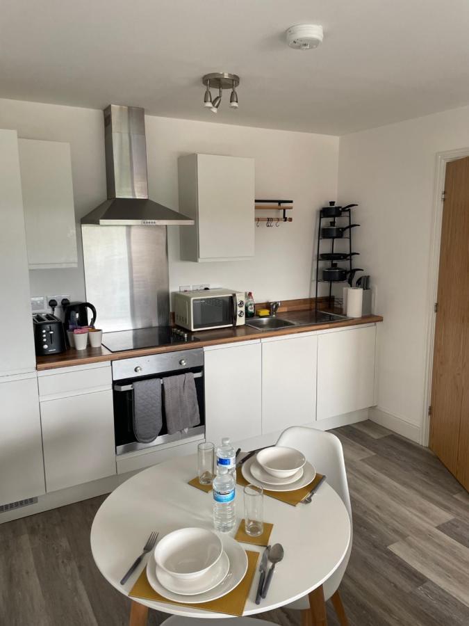 #0611 Two Bedroom Serviced Apartment - Free Parking Derby Exterior foto